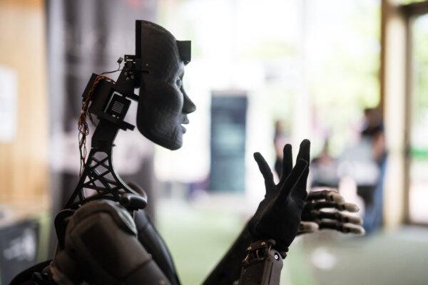 Actor Says AI ‘Stole’ His Voice: Navigating the Murky World of AI in Entertainment