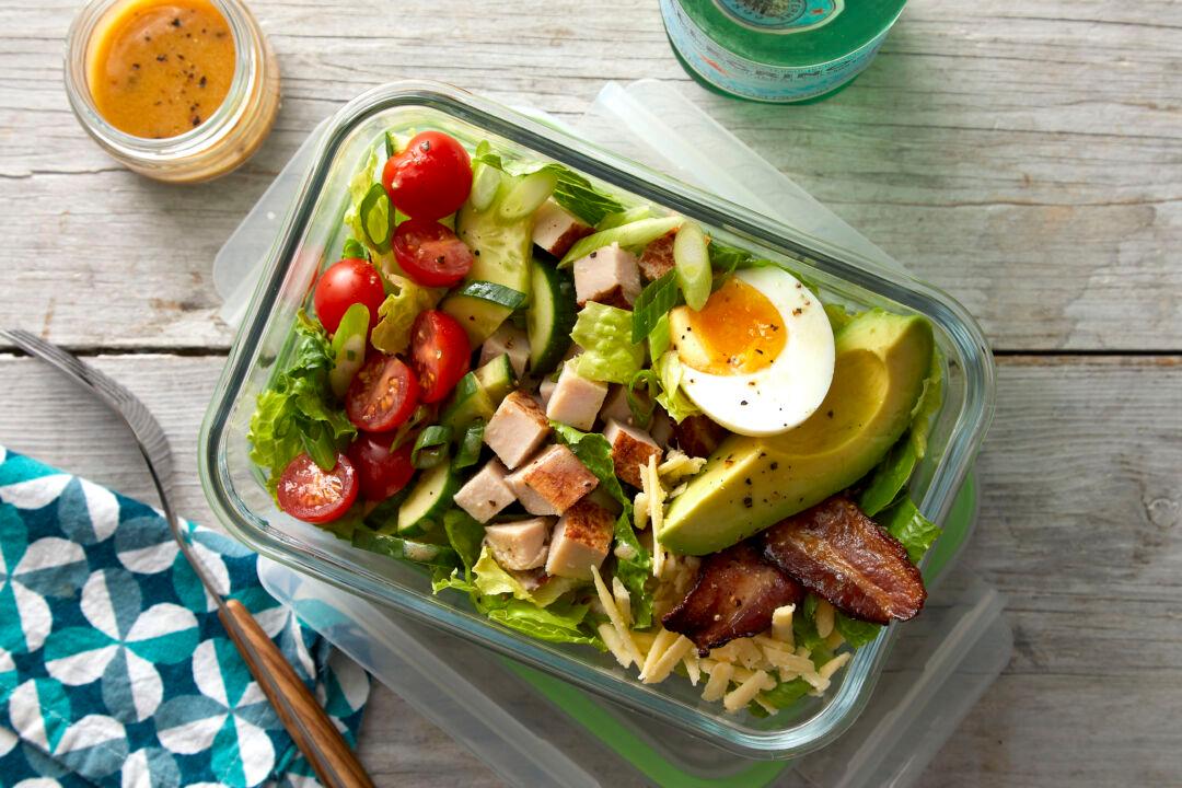 Cobb-Inspired Salad Is Deliciously Rich in Protein